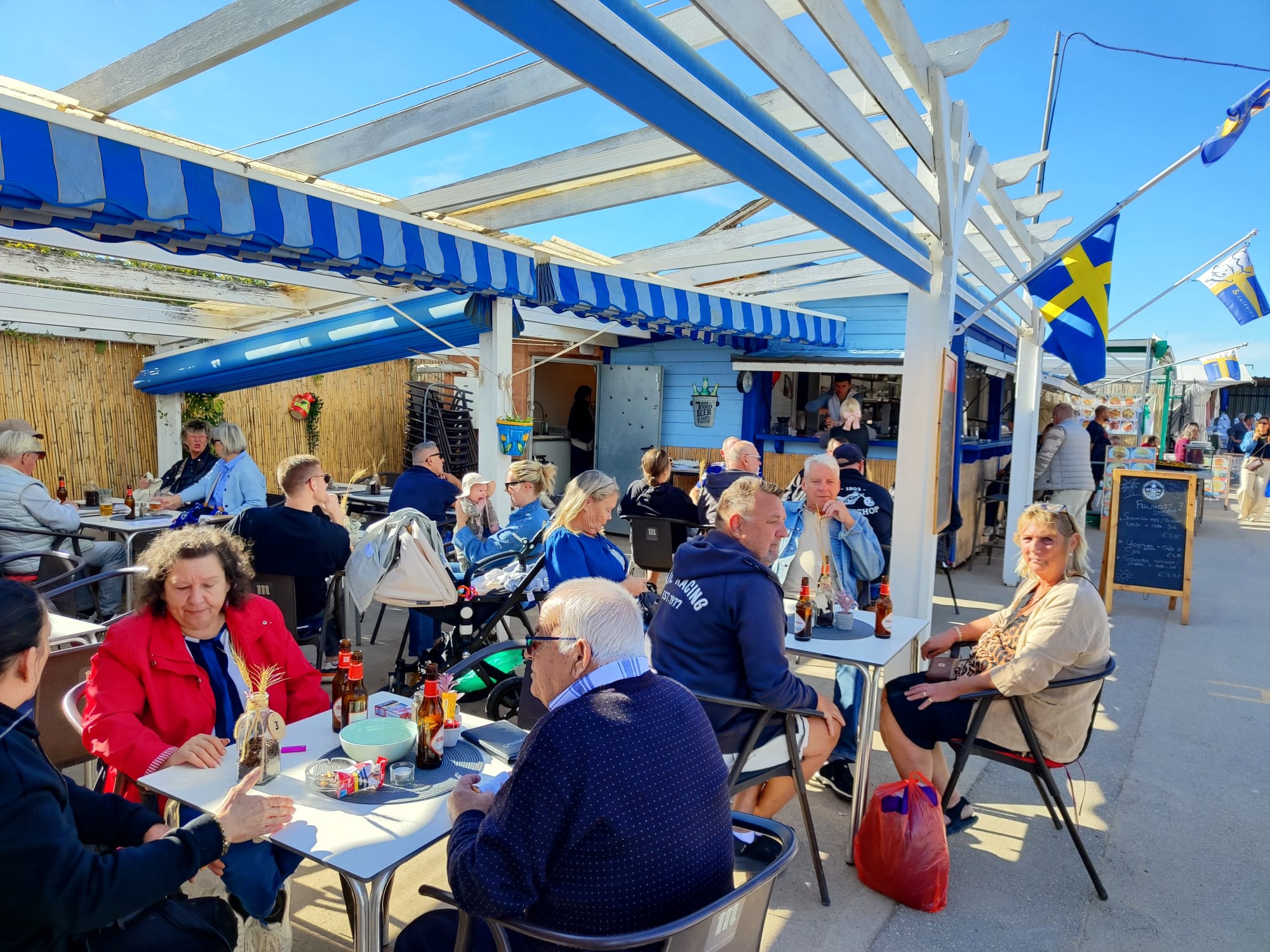 A busy sunny day at Sonia's